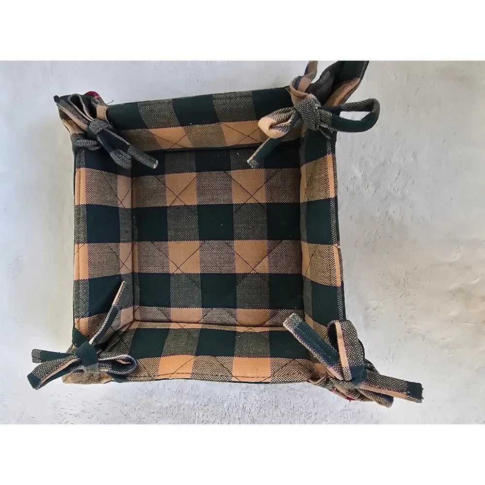 Farmhouse Quilted Fabric Bread Basket Buffalo Check Red Rooster Tie Corner
